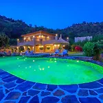 Private Island-style Ultra Luxury Estate Willa *