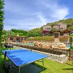 Private Island-style Ultra Luxury Estate Willa *
