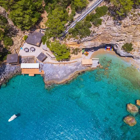 Private Island-style Ultra Luxury Estate *