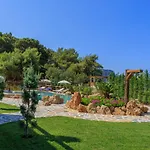 Private Island-style Ultra Luxury Estate 别墅 费特希耶